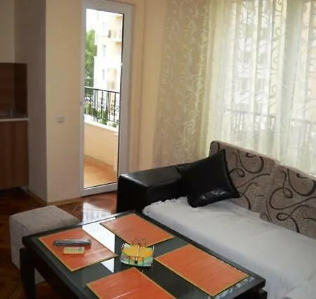 In Sun Light Apartment *